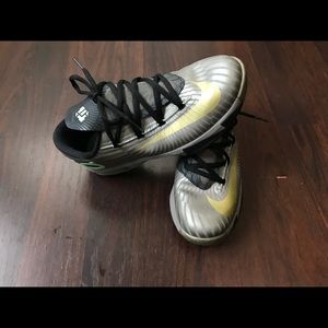 Size 5.5 Youth Nike KD VI “Precision Timing”